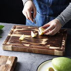 Parquet acacia wood cutting board, view 4