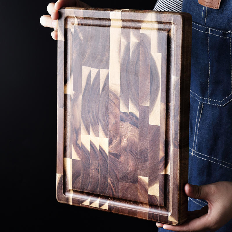 Parquet acacia wood cutting board, view 2