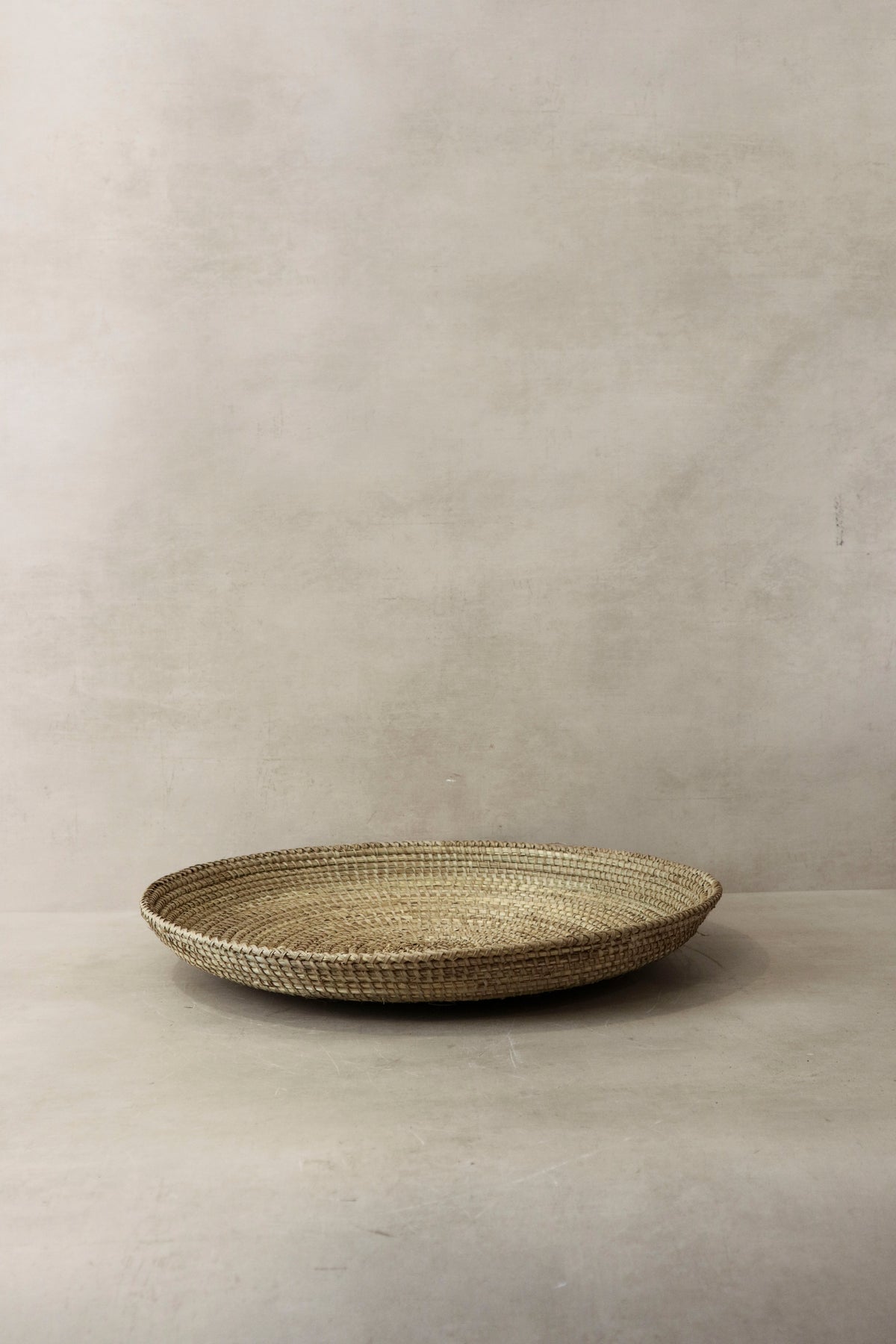 Handmade natural woven tray from Senegal, view 3